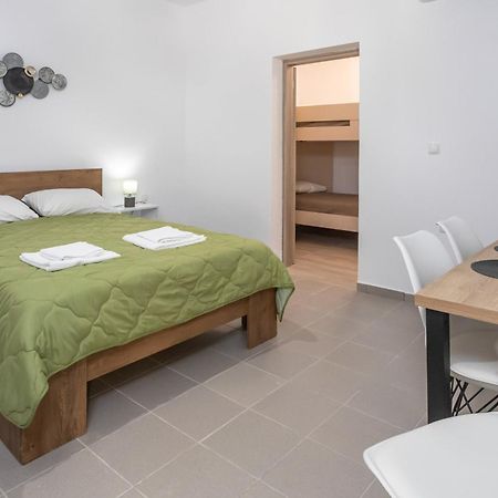 Dionysiasea 4 - Cozy Escape Steps From The Beach! Amoudara  Ngoại thất bức ảnh