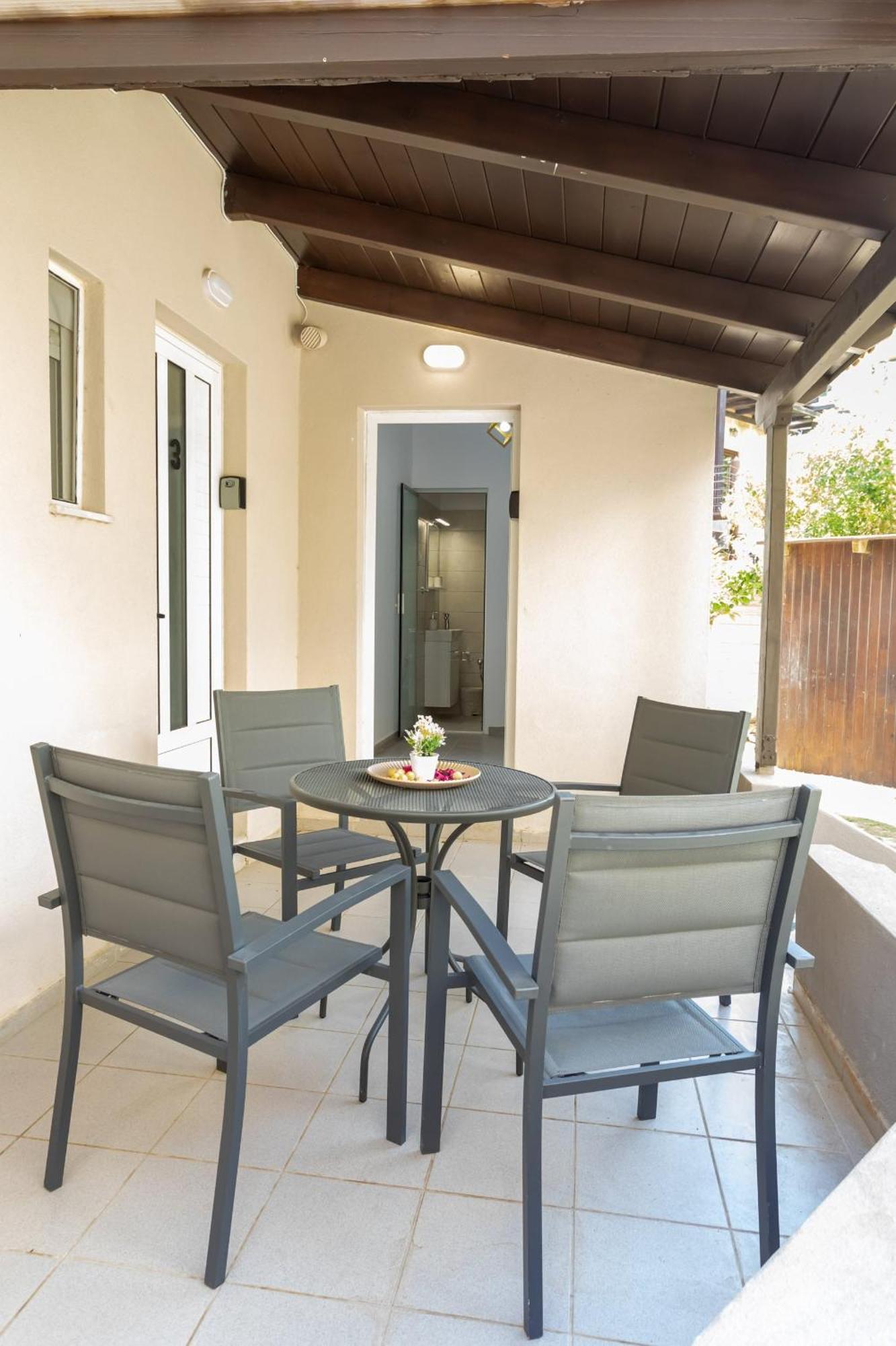Dionysiasea 4 - Cozy Escape Steps From The Beach! Amoudara  Ngoại thất bức ảnh